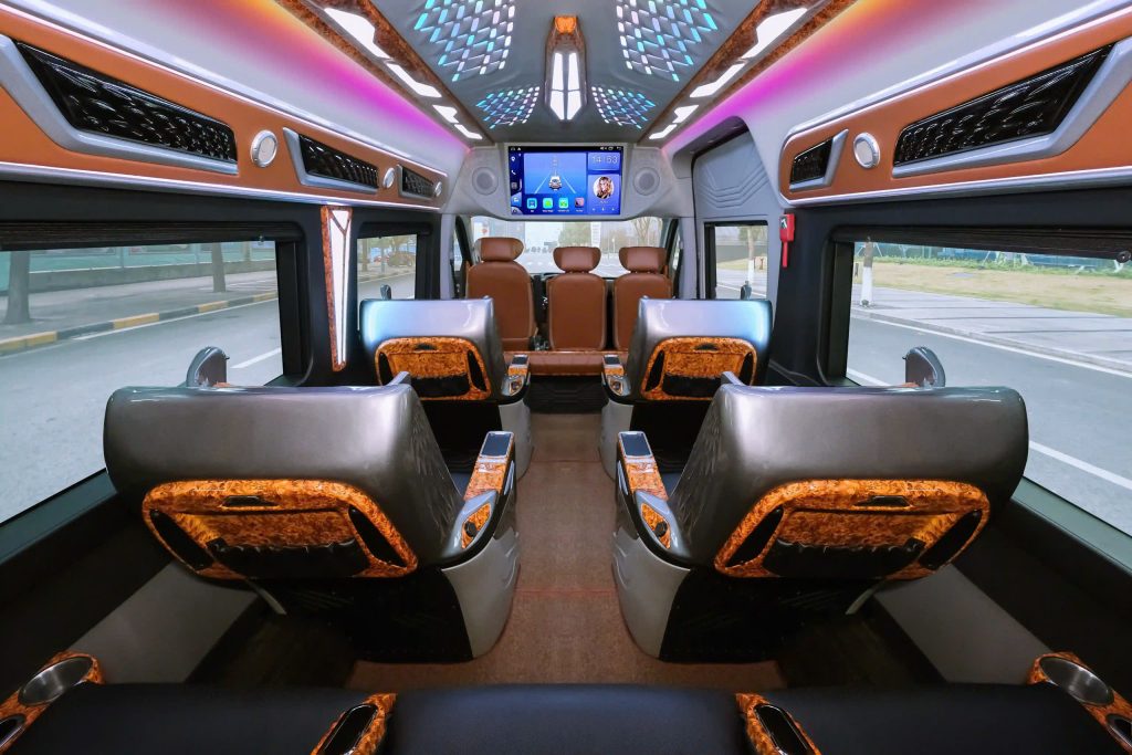 Nội thất limo 9 chỗ